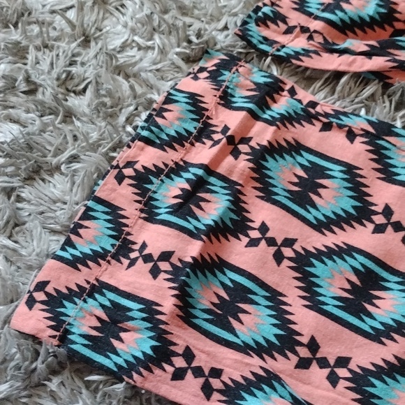 Kiss & Cry Multicolor Linen Pants. - Picture 4 of 5